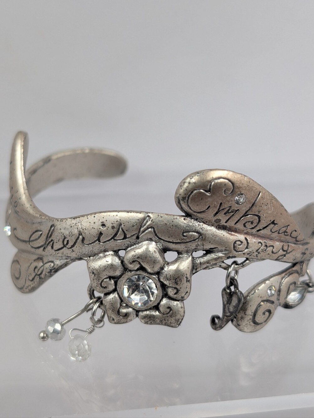 Chico’s Inspirational Script Charm Cuff Bracelet Rhinestone Floral | 0035